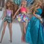 Lot of 12 Barbie dolls Image 5