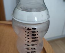 6 tommee tippee bottles and nibs