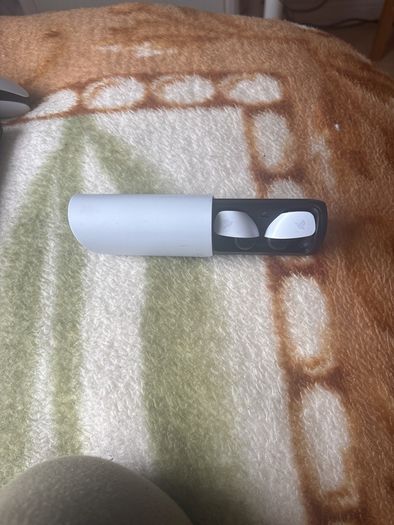 earphones