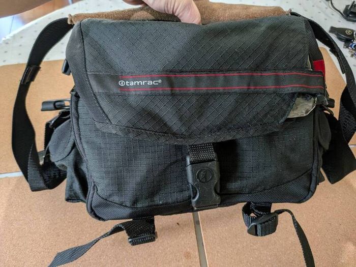 camera gadget bag