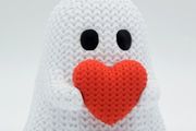 Knitted Halloween Heart Ghost