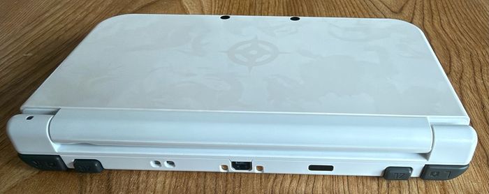 New Nintendo 3DS XL Fire Emblem Fates edition