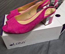 ladies shoes