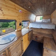 Campervan - VW Crafter - 2.5 TDI Diesel Engine