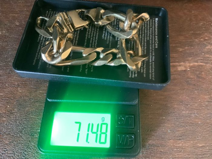 gold bracelet