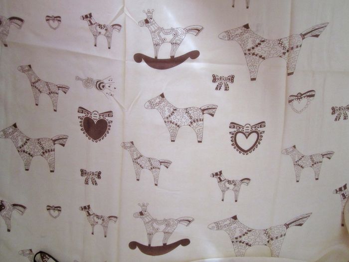 Stylish Ladies Light Cream Beige Chiffon Scarf Wrap Shawl with Horse Print