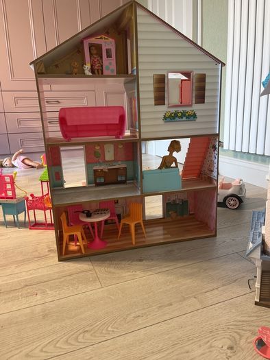 barbie doll house