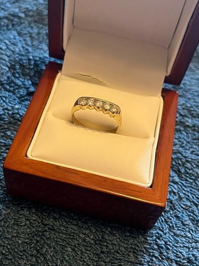 Eternity Ring .. Diamond & 14ct Gold