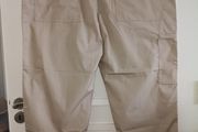 Regatta 44 waist 29 leg waterproof trousers stain resistant washable 5 pockets with slightly elasticated waist new with tags RRP 40 euro FREE STANDARD POSTAGE INCLUDED