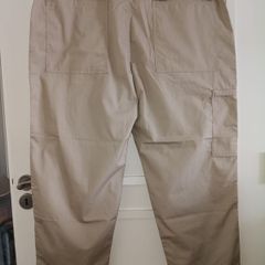 Regatta 44 waist 29 leg waterproof trousers stain resistant washable 5 pockets with slightly elasticated waist new with tags RRP 40 euro FREE STANDARD POSTAGE INCLUDED