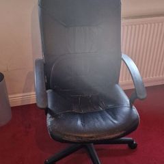 Computer chair