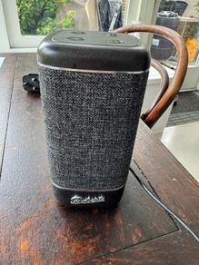 Roberts 310 bluetooth speaker