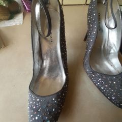 karren millen ladies shoes will sell all shoes listed to a car booter as a lot