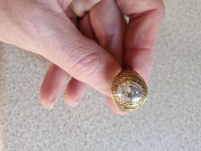 9ct gold college ring