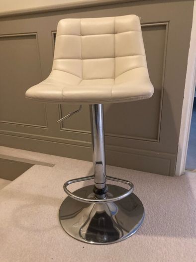 4 x Cream Faux Leather Kitchen Bar Stools