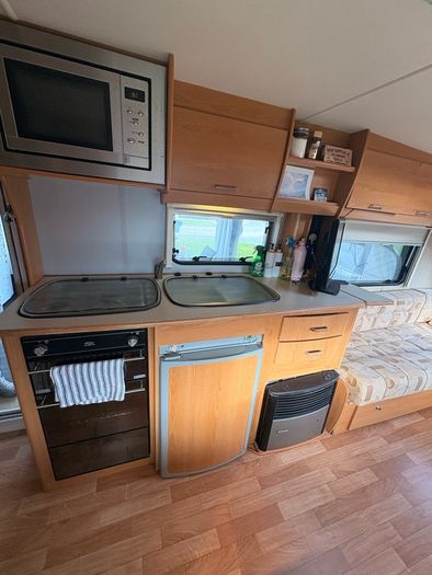 Compass Corona 524 Caravan 2009