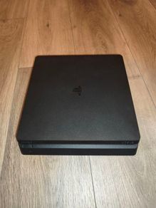playstation 4 with 3 games