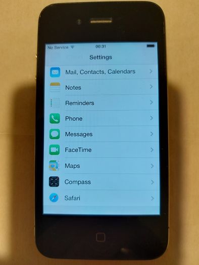 Apple Iphone 4, Black, 8GB, in excellent condition, Vodafone network