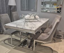 kitchen table and chairs