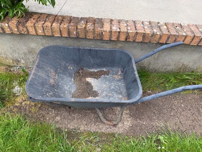 Wheelbarrow