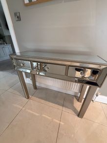 console table