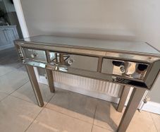 console table