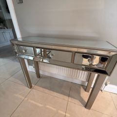 console table