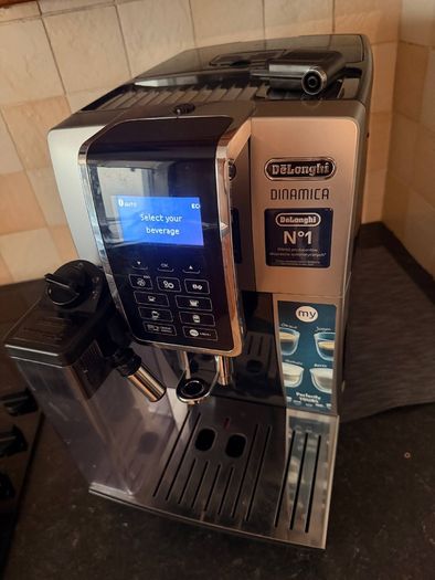 Delonghi  Dinamica Coffee Machine