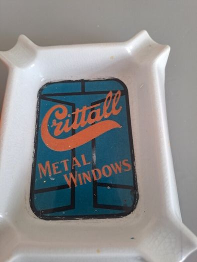 ashtray advertising
