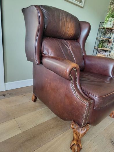 Elegant brown leather full recliner