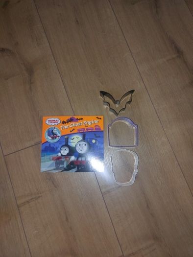 Only 2 Euro Each Picture!! - Halloween Items
