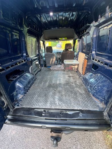 2008 Ford Transit Connect T220 LWB High Roof - 157,000 km - CVRT Jan 2027