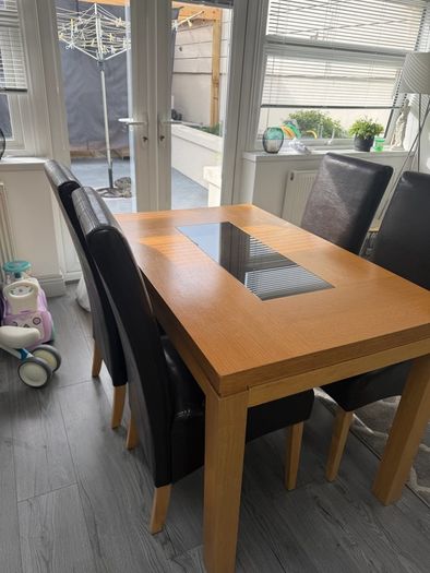 Kitchen table
