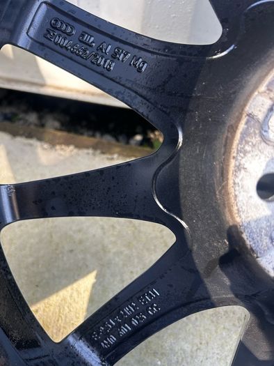 Genuine Audi Q7/SQ7 21" Alloy Wheels
