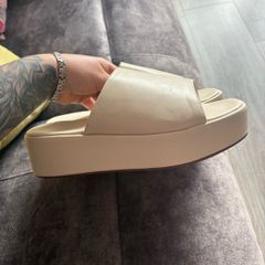 Platform sandals