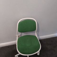 White and green swivel desk chair