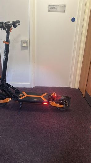 KuKirin (Kugoo) G2 Max Electric Scooter + New Seat - Only 175KM Mileage