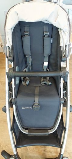 UPPAbaby Vista V2 Travel System Bundle (+Ergobaby 360, BuggyBoard & Changing Bag)