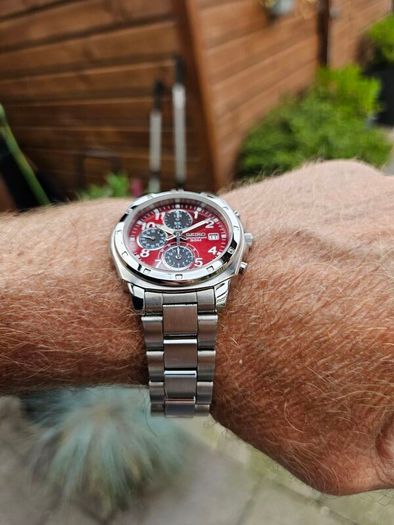 Watch Seiko Chronograph Panda.