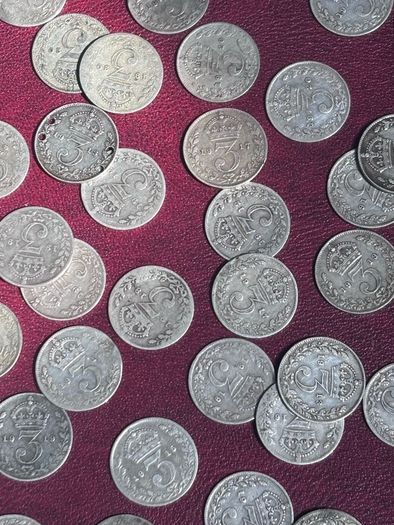 102 George V Silver Three Pence coins