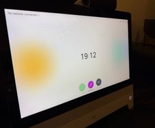23" Cisco DX80 Touchscreen Display
