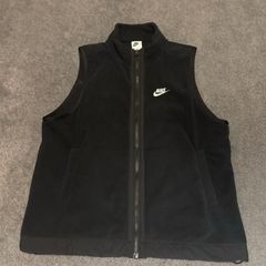 Nike sleeveless fleece