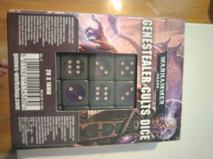 Genestealer cult dice set OOP