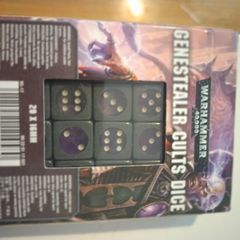 Genestealer cult dice set OOP