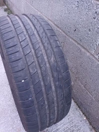 Two 215/45zr17 ecosport tyres