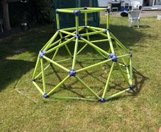 Small climbing frame