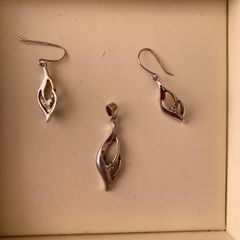 set earrings and pendant gold and silver 375 and 925