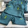 4 spurs original size xl older boys tracksuits green one has matching t shirt Image 4