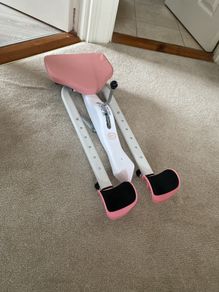 Leg Stretcher / Split Machine