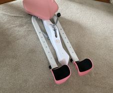 Leg Stretcher / Split Machine